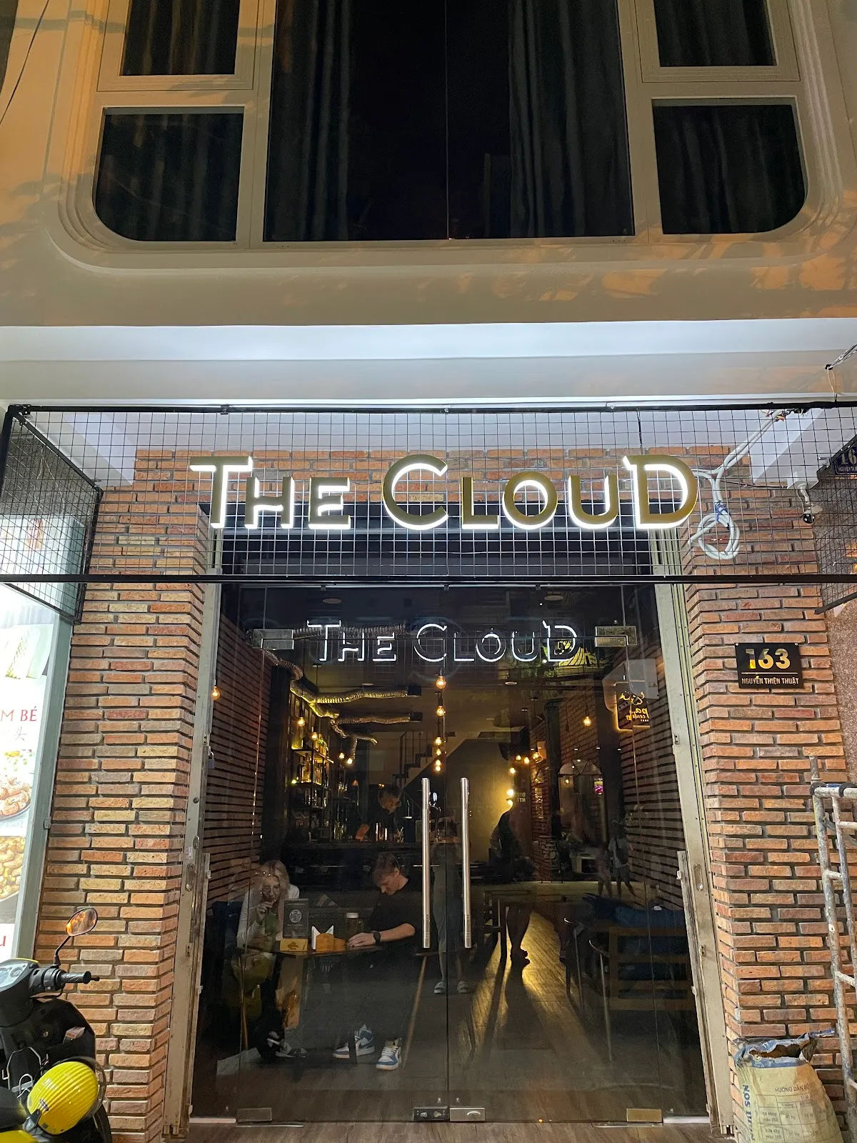 The Cloud Bar — ảnh tham khảo 1