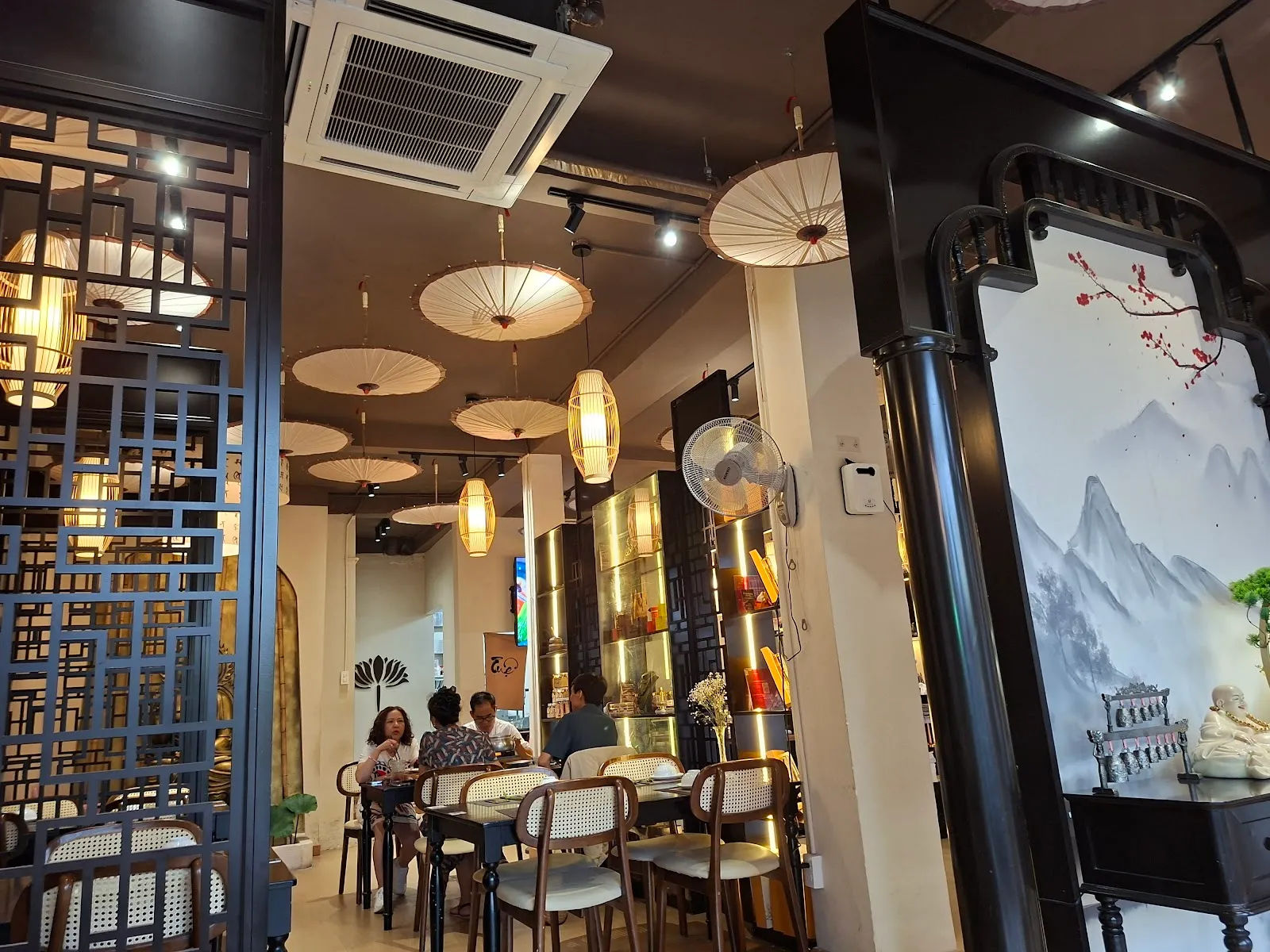 Nhà hàng chay Tuệ Nguyên — ảnh tham khảo 1