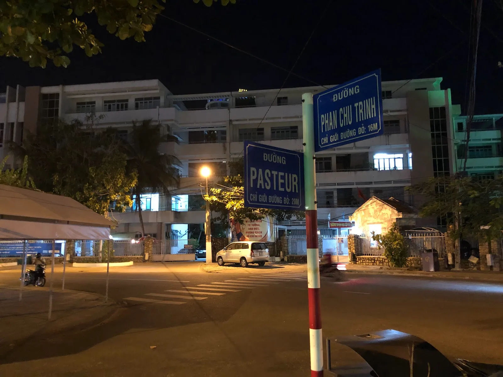 Sân cầu lông Ngô Quyền — ảnh tham khảo 2