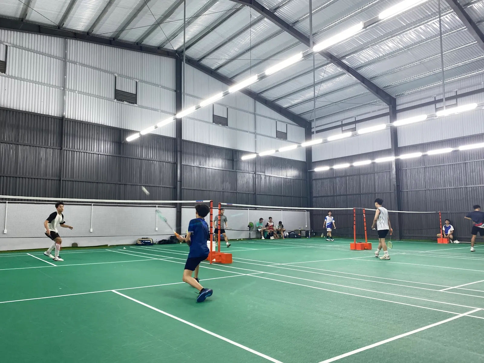 Sân cầu lông NT Stadium — ảnh tham khảo 1
