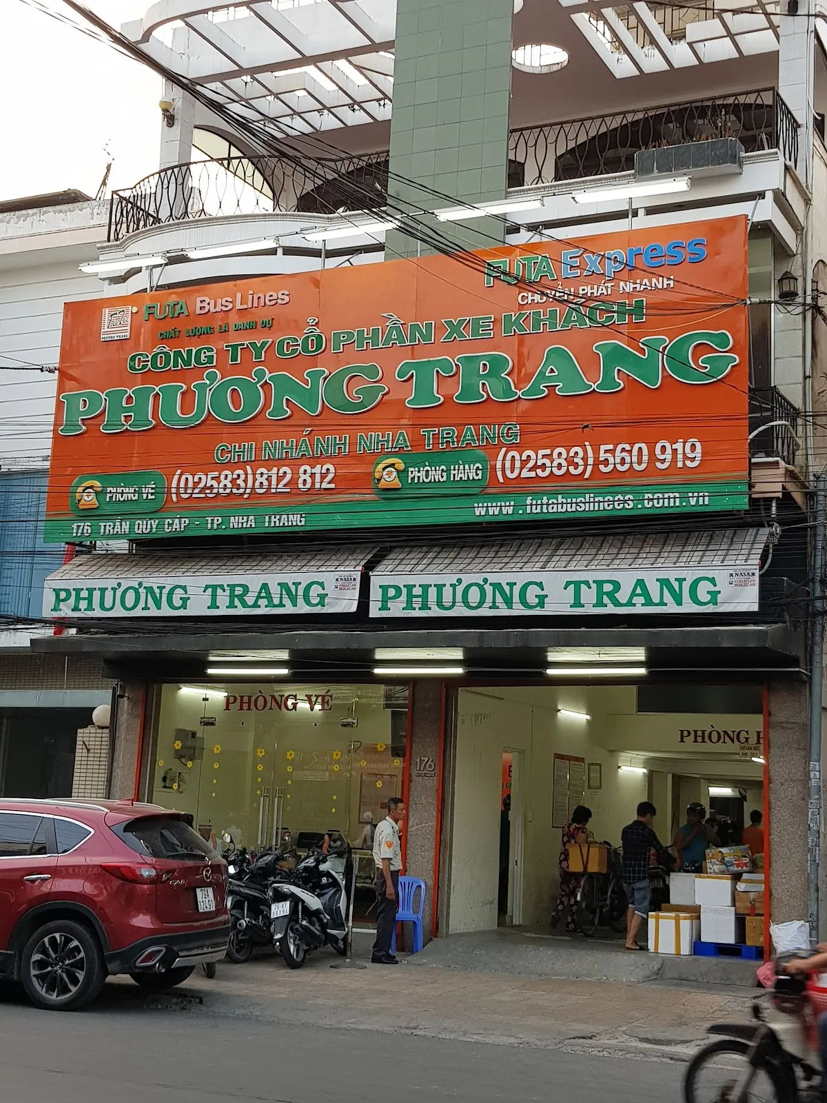 Phuong Trang / FUTA Bus Lines ticket office — reference photo 1