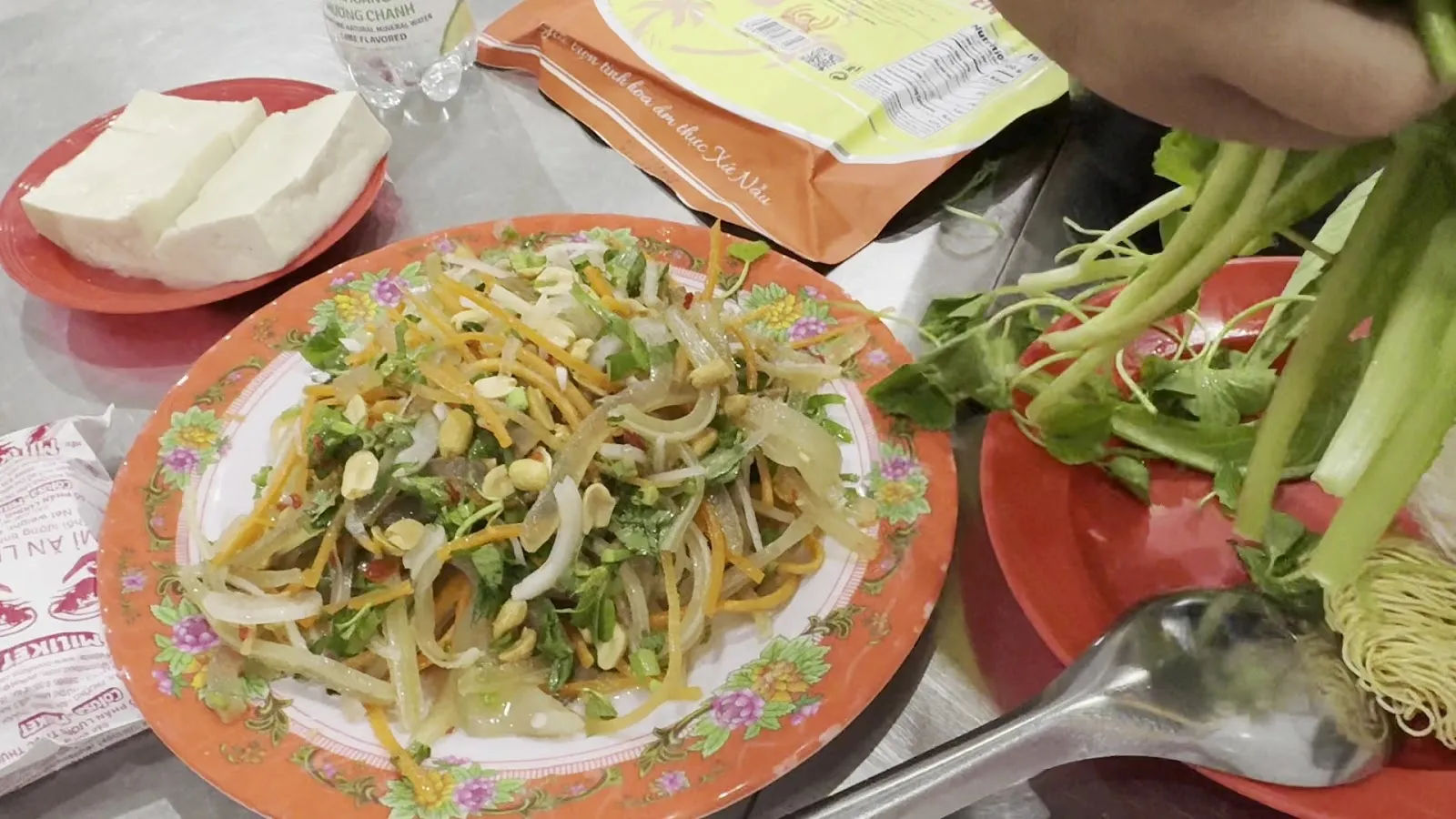Lẩu bò Bà Triệu — ảnh tham khảo 2