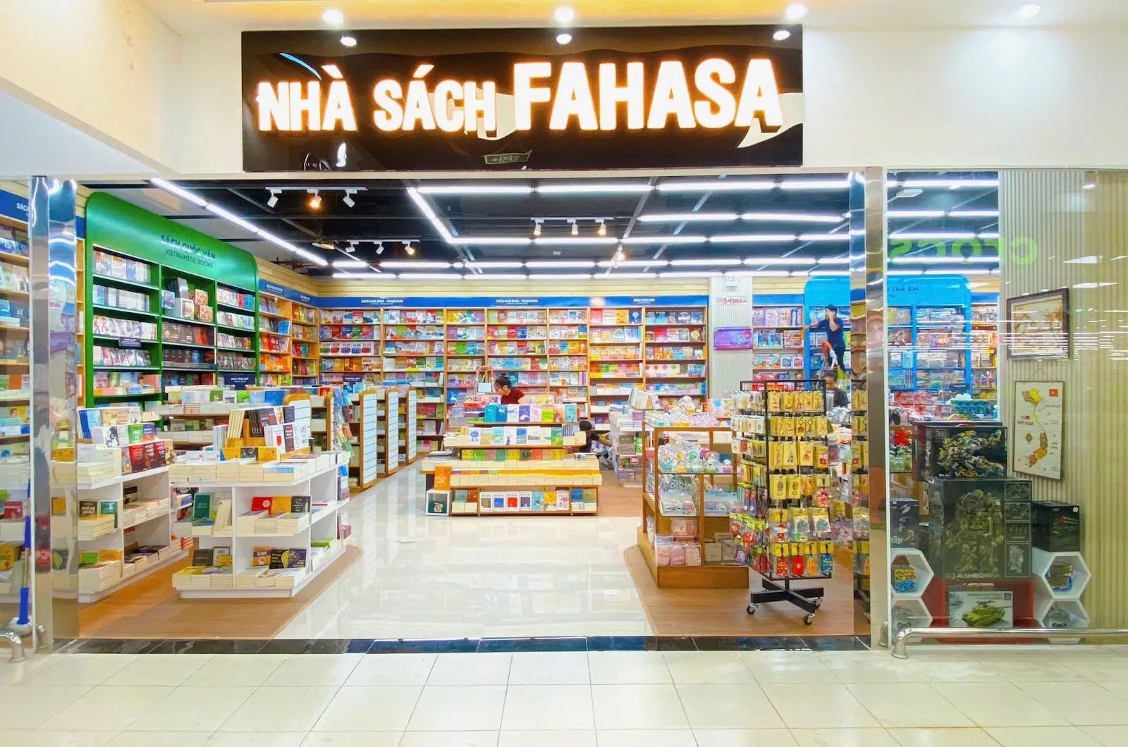 FAHASA Tây Nha Trang — tầng 2 Lotte Mart — ảnh tham khảo 1