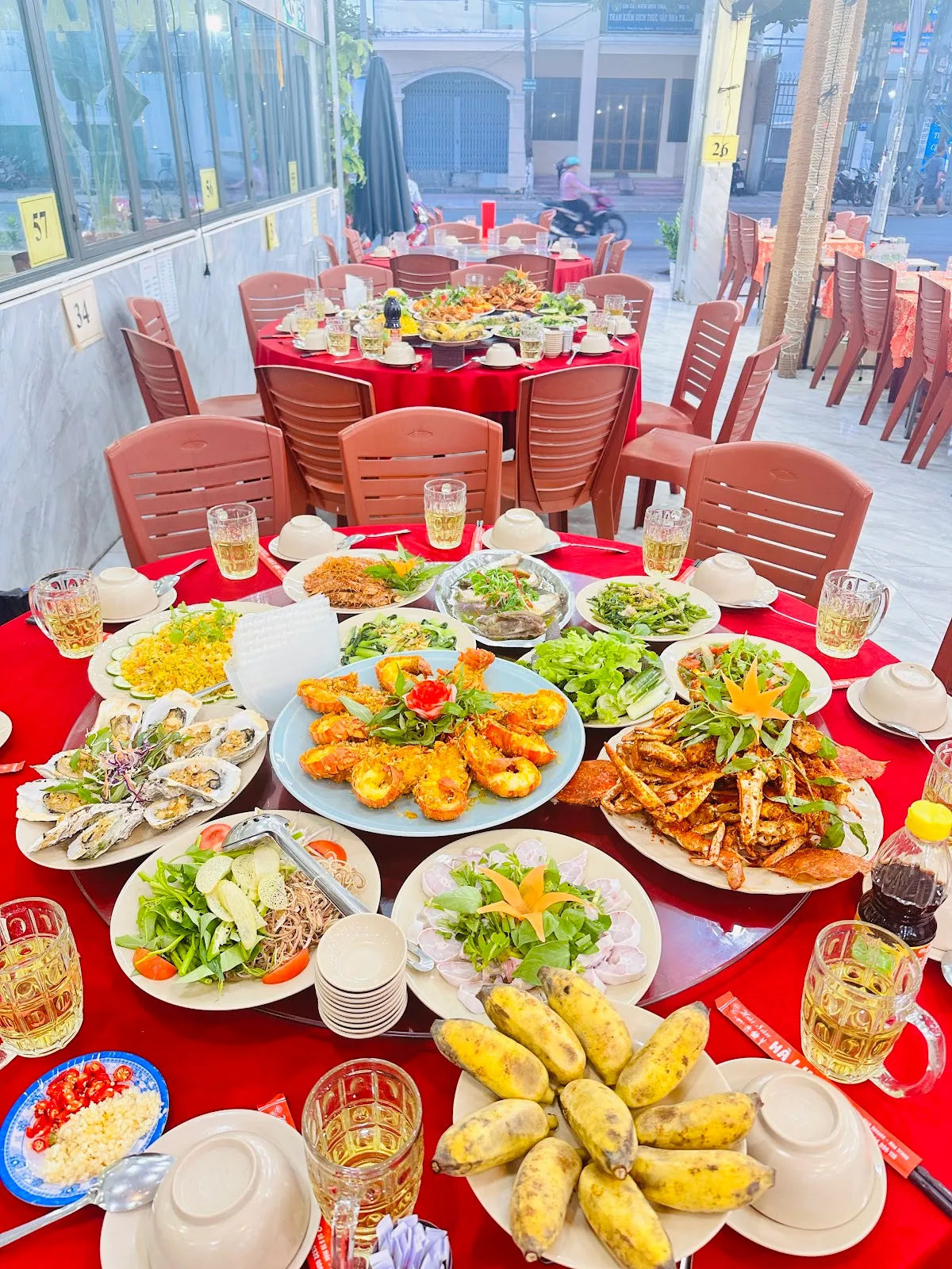 Ha Linh seafood restaurant — reference photo 3