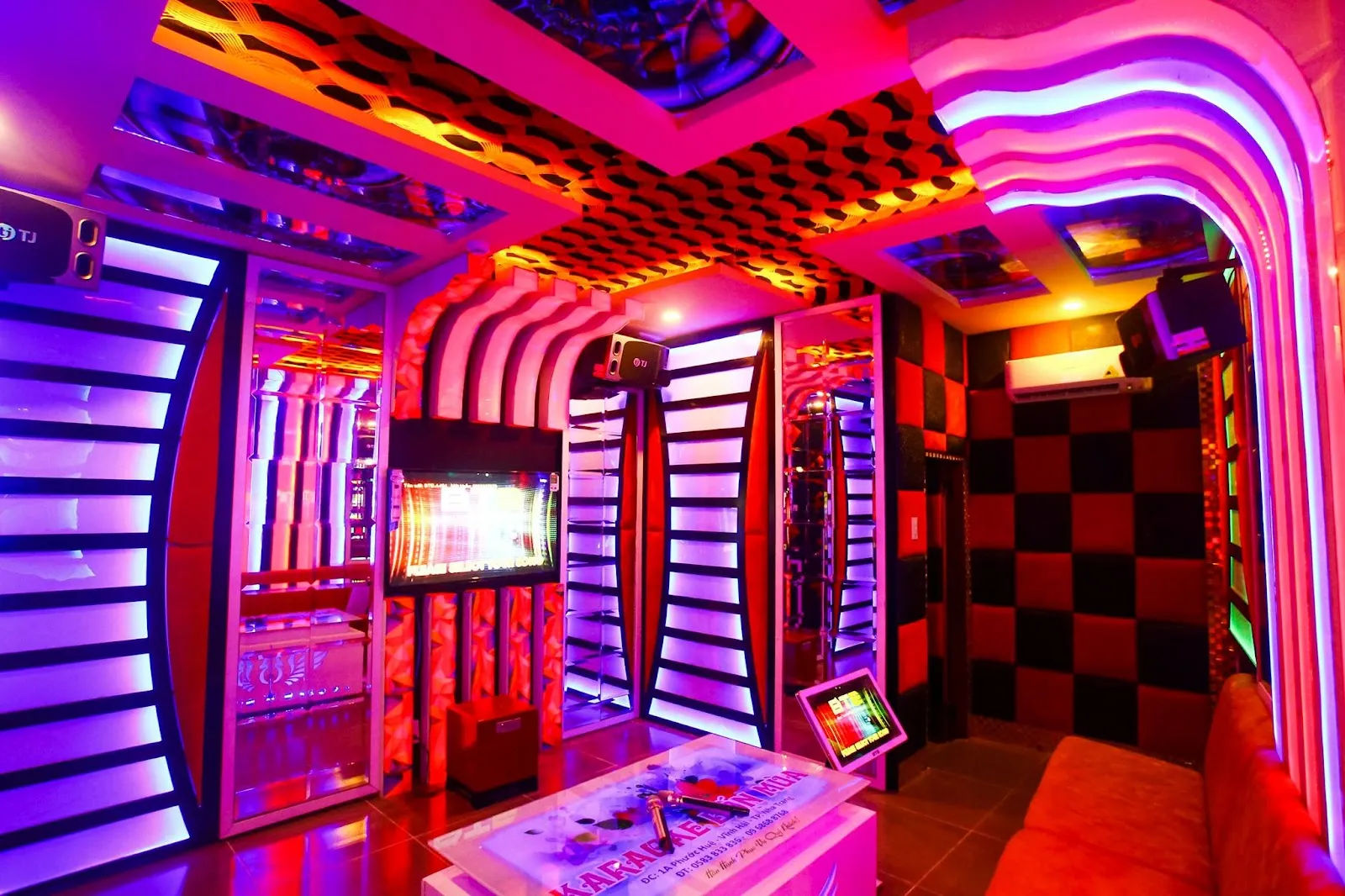 Karaoke XV Bốn Mùa — ảnh tham khảo 2