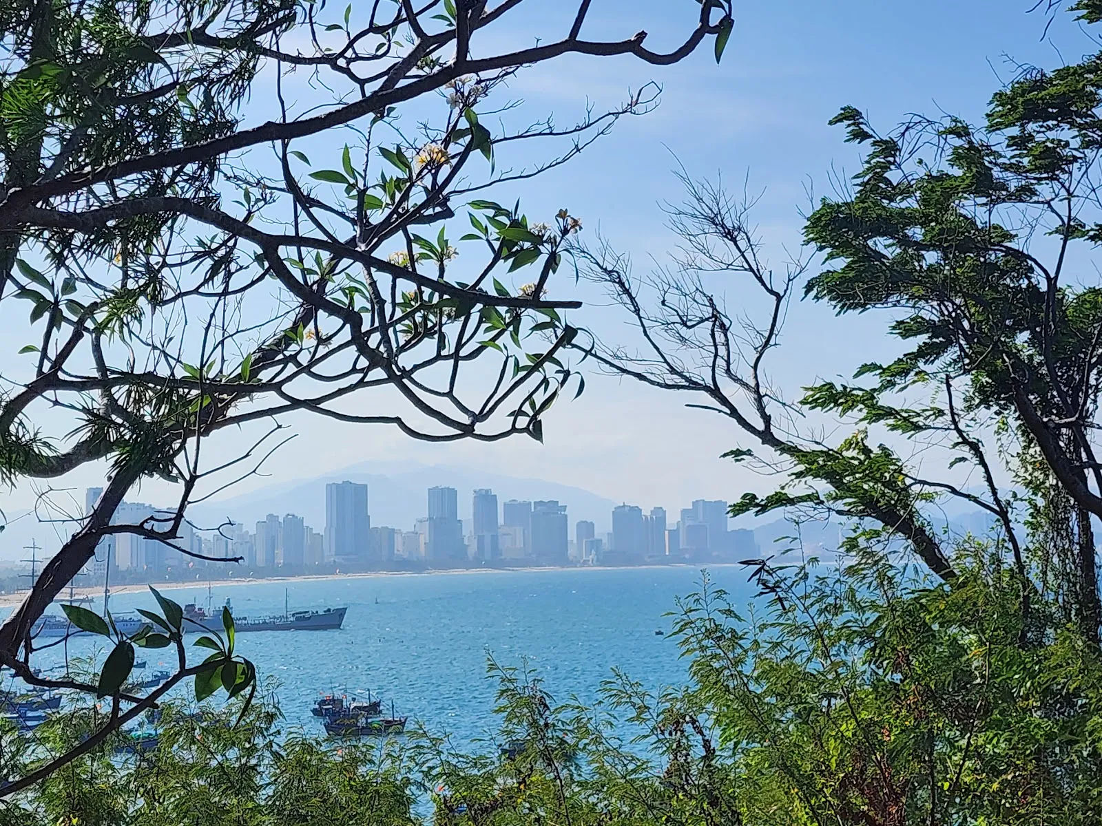 Lầu Bảo Đại — ảnh tham khảo 4