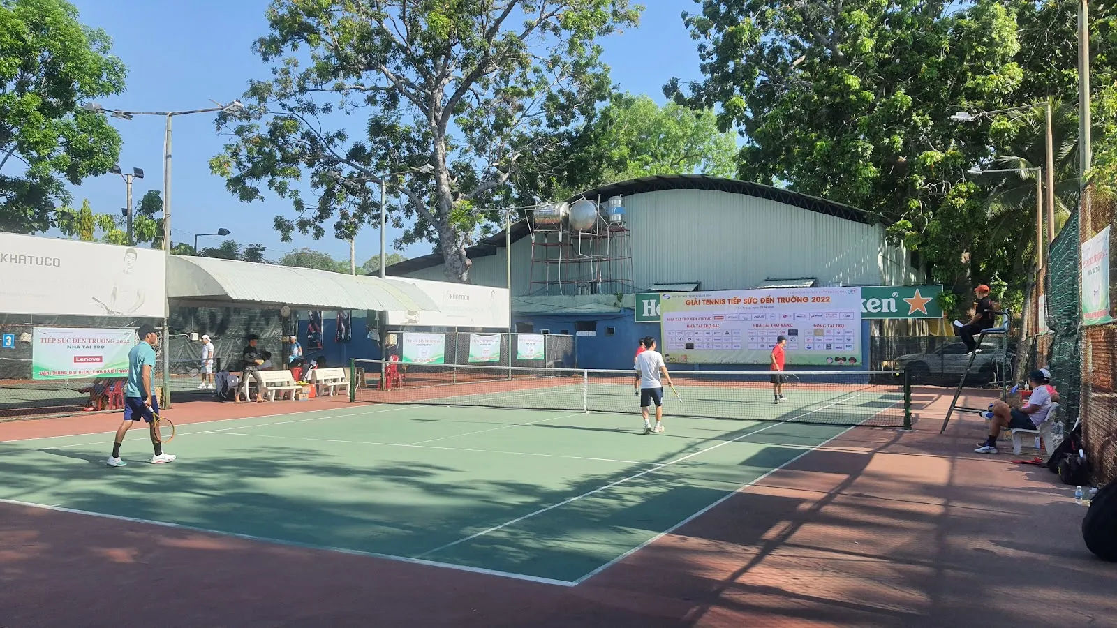 Sân bóng T-T Đa Quốc — ảnh tham khảo 2