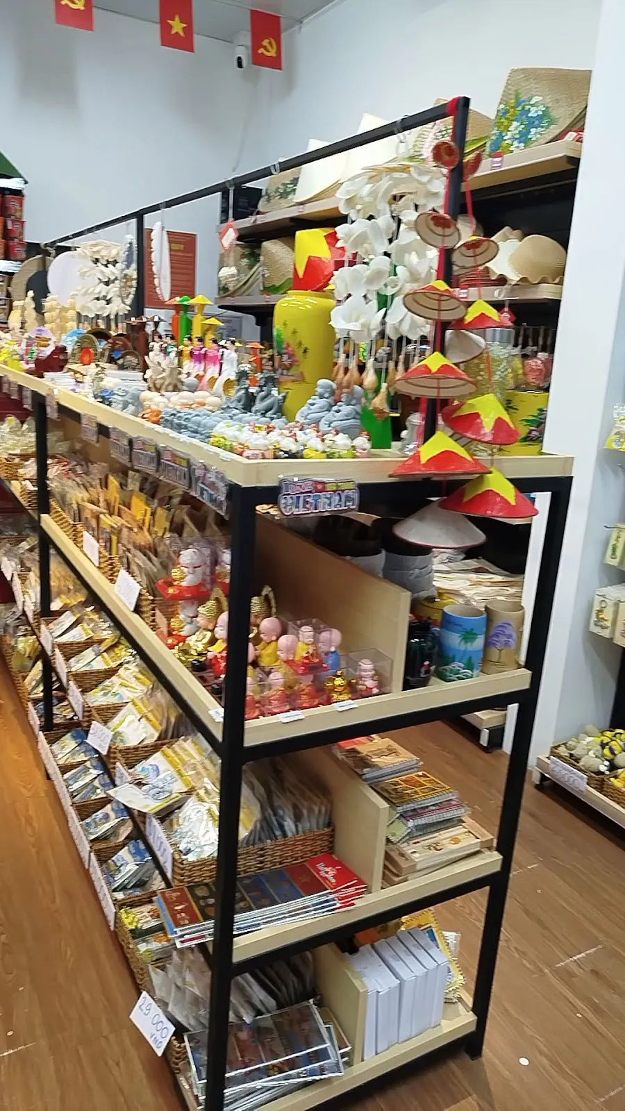 4U Mart & Souvenirs — ảnh tham khảo 2