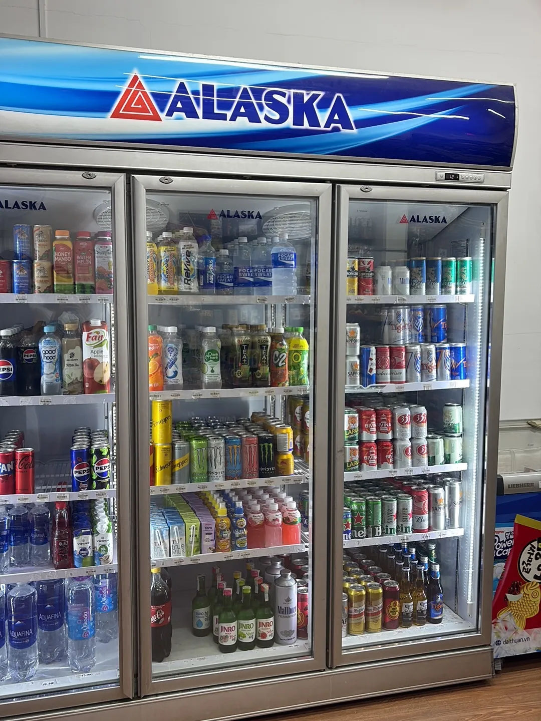4U Mart & Souvenirs — ảnh tham khảo 3