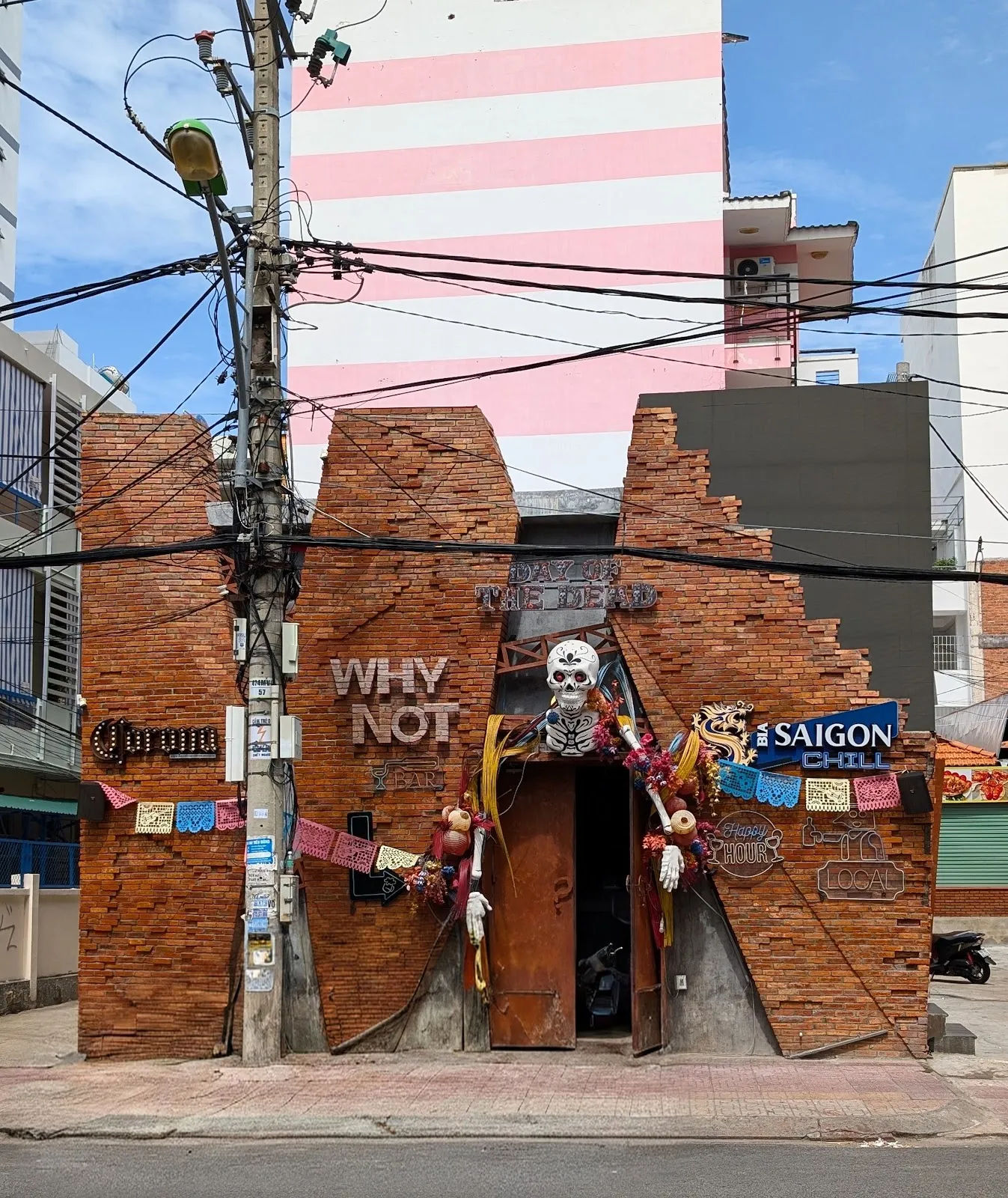 Why Not Bar Nha Trang — ảnh tham khảo 1