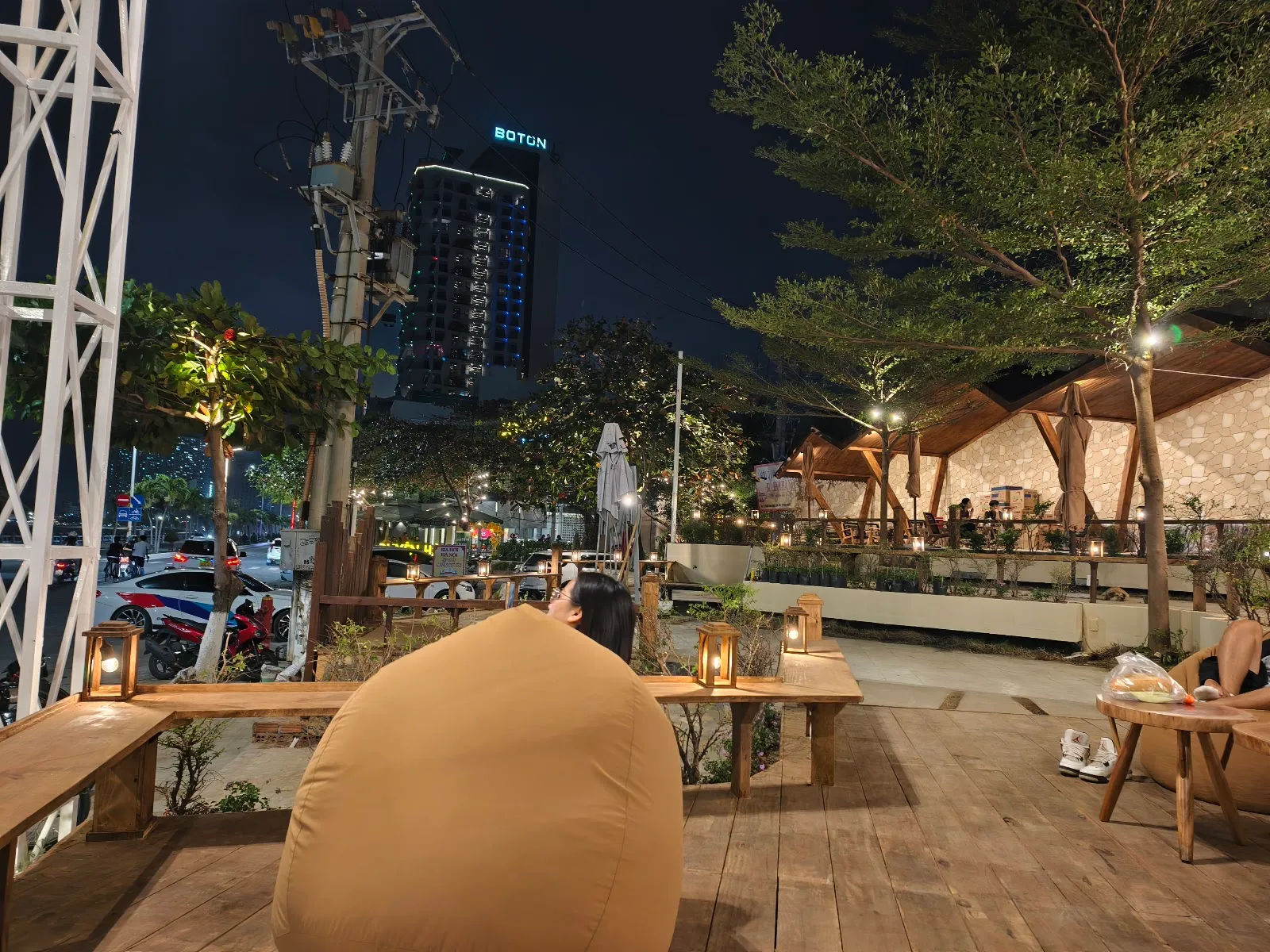 Moonlight Chill Coffee — ảnh 1