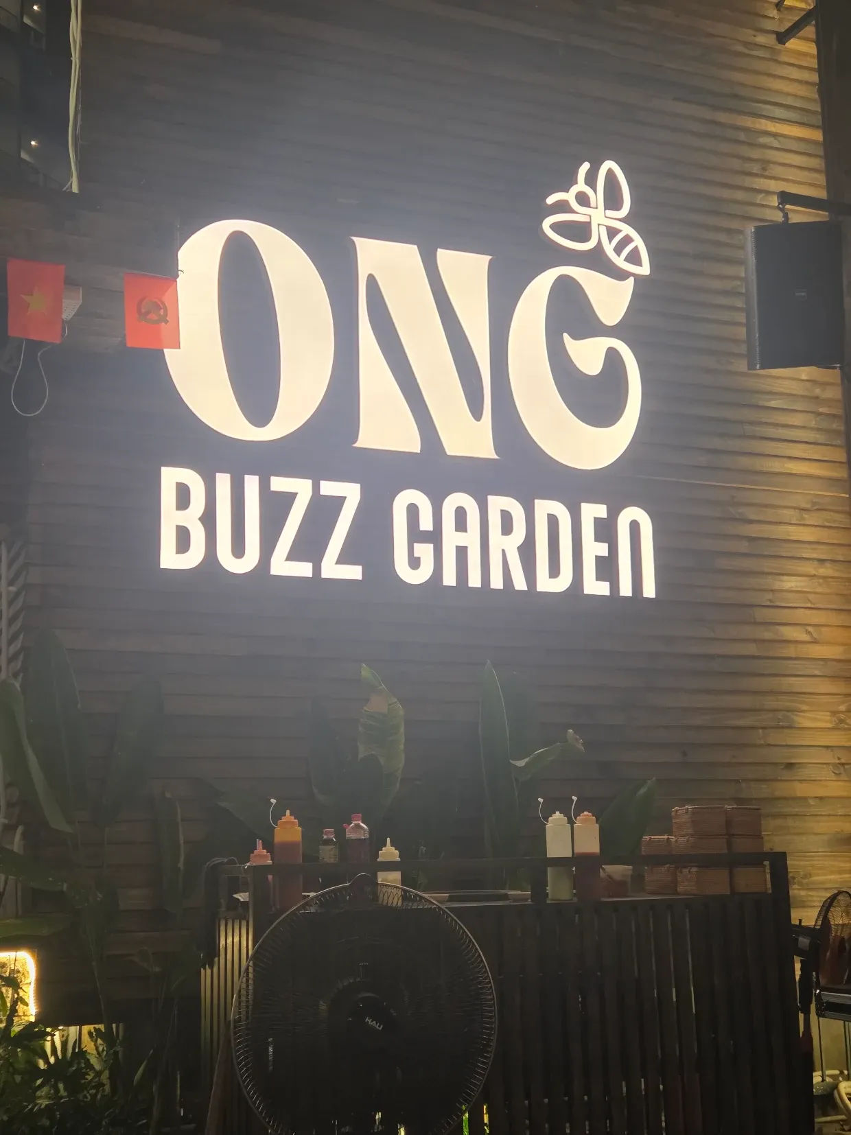Ong Buzz Garden — ảnh 2