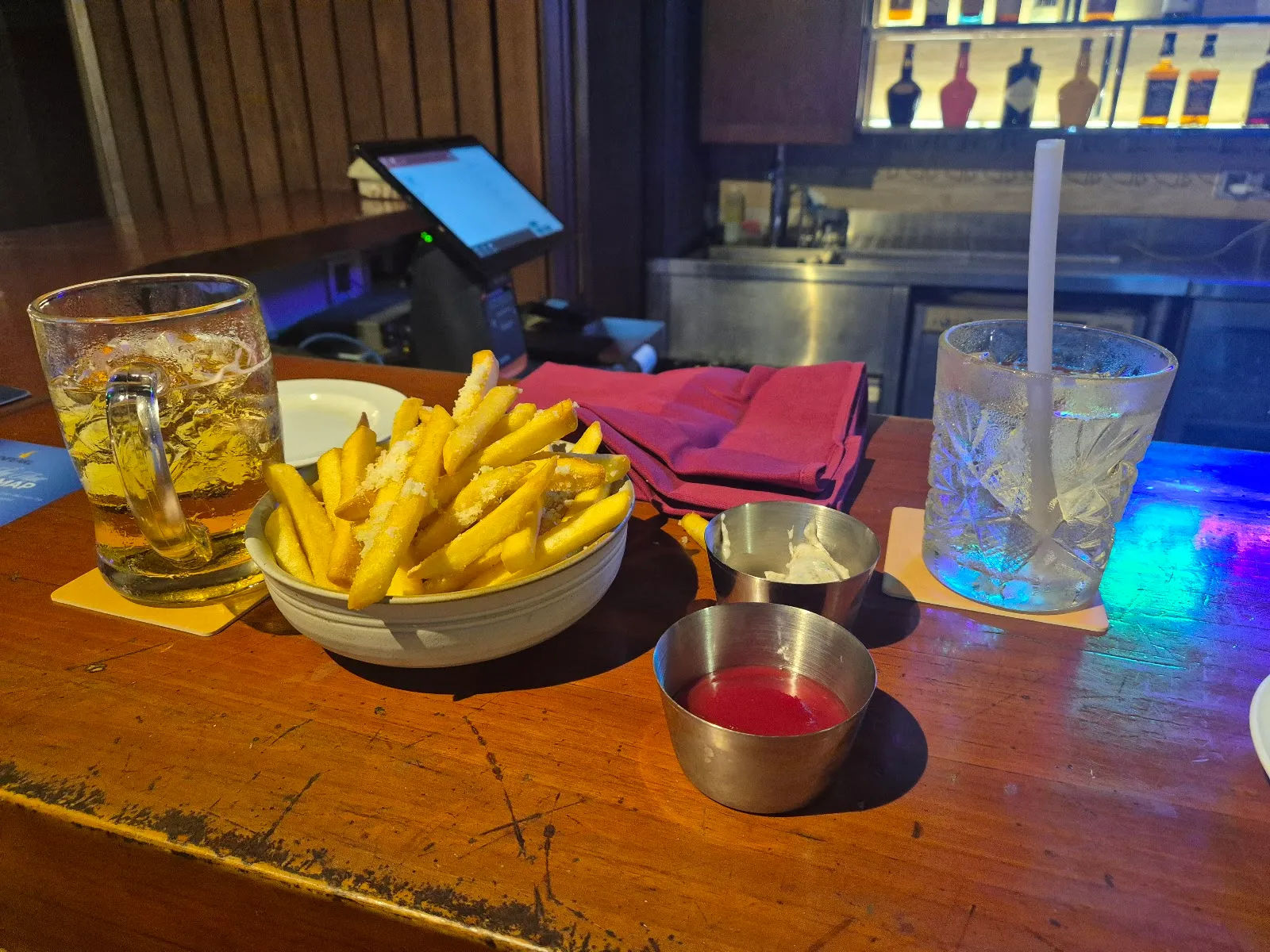 Wave Bar (Hòn Tre) — ảnh 6