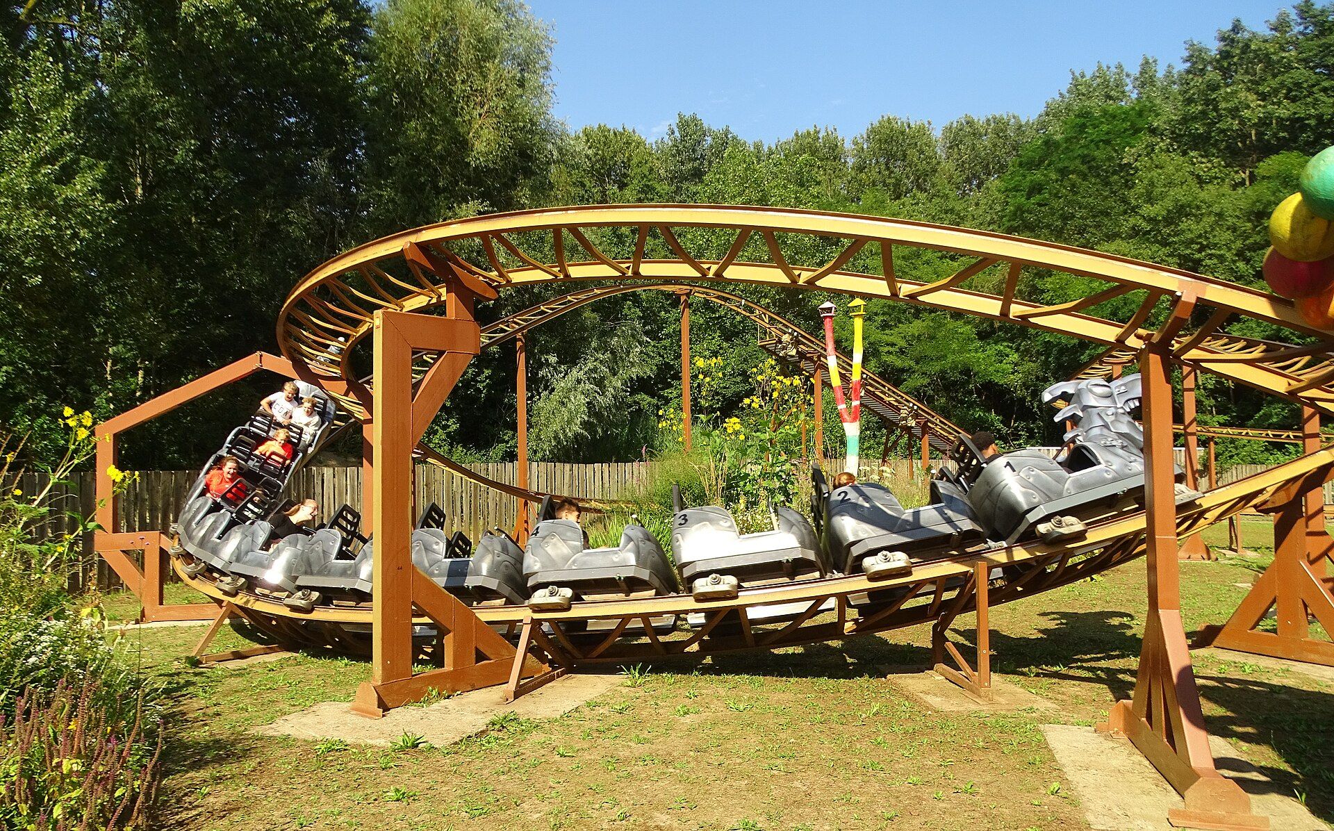 Photo 1