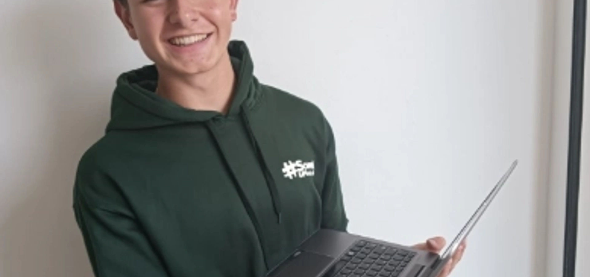 Donar computadores en Bogotá: cómo un equipo en desuso transforma vidas en toda Colombia