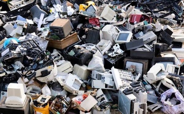 Qué están haciendo con los computadores usados en Bogotá - Reciclando Unidos