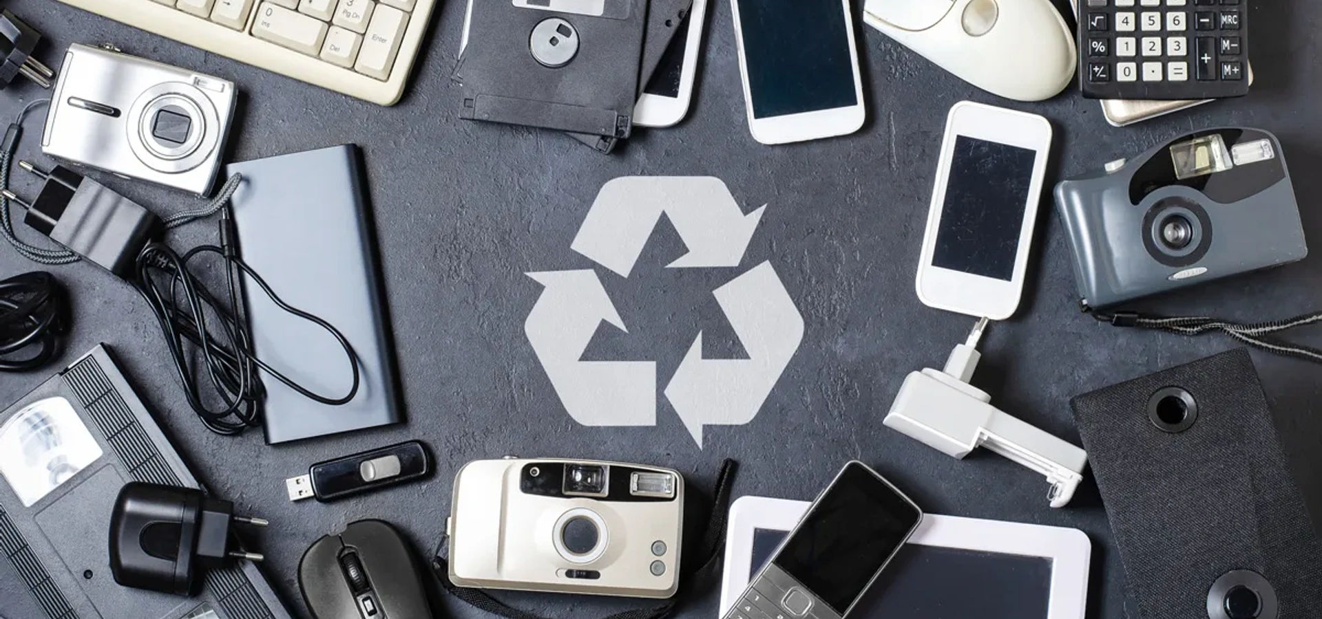 Donar o reciclar computadores La guía para decidir bien con cifras de Colombia y Bogotá