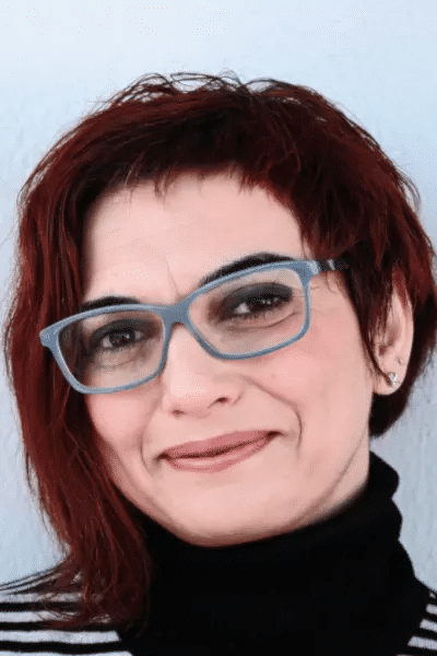 Dr. Arzu Eker