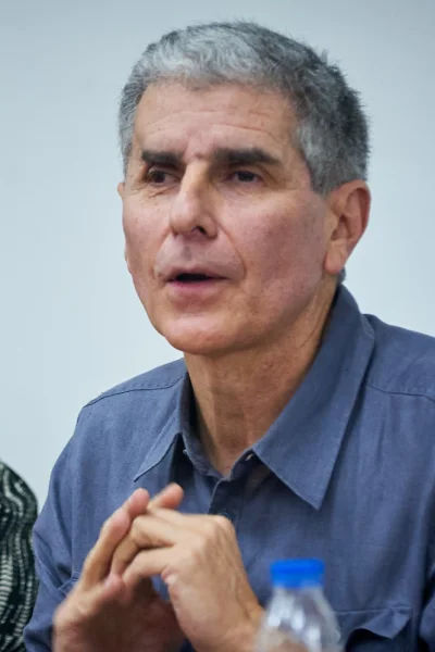 Prof. Luis Miguel Isava