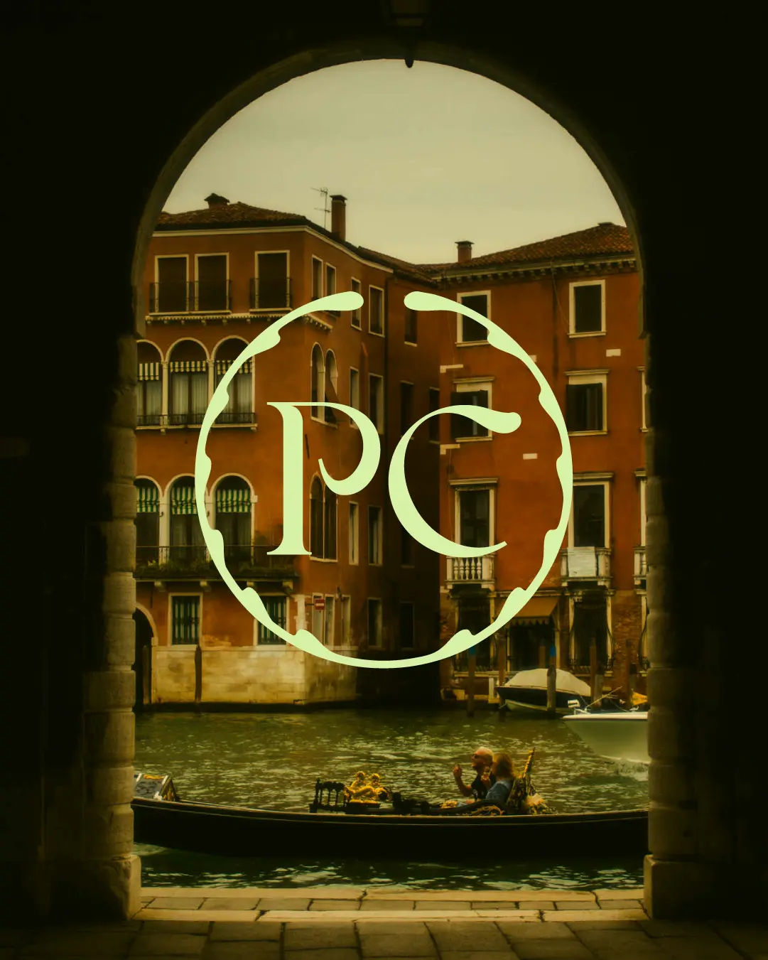 Photogra Phoebe brand identity and web design