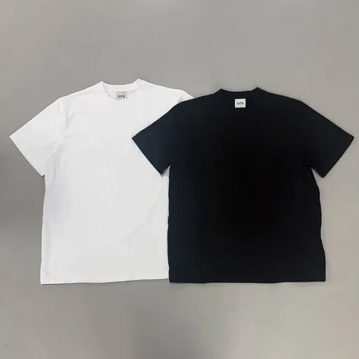 Arte Antwerp Diels Scribble Heart-hands T-shirt