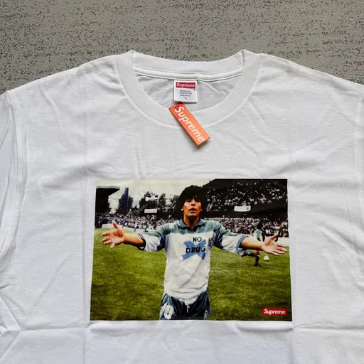 Supreme Tee