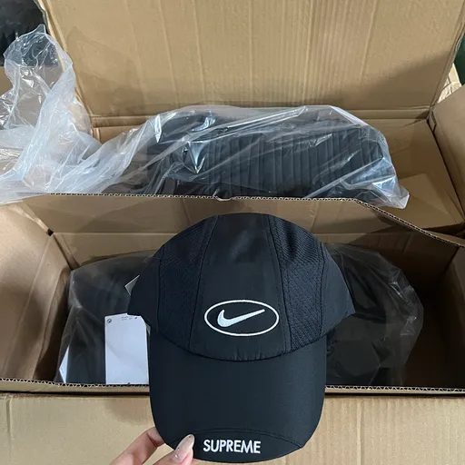Nike Supreme Cap