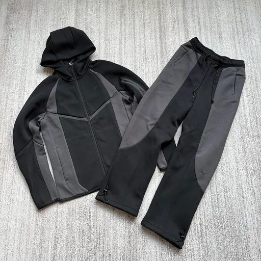 Nike Tech Fleece Black