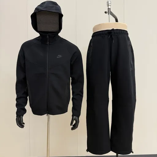 Nike Tech Fleece Classic Baggy Tracksuit