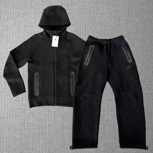 Nike Tech Fleece Classic Baggy Tracksuit