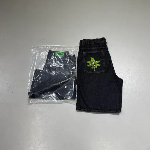 Poser Leaf Embroidered Denim Shorts