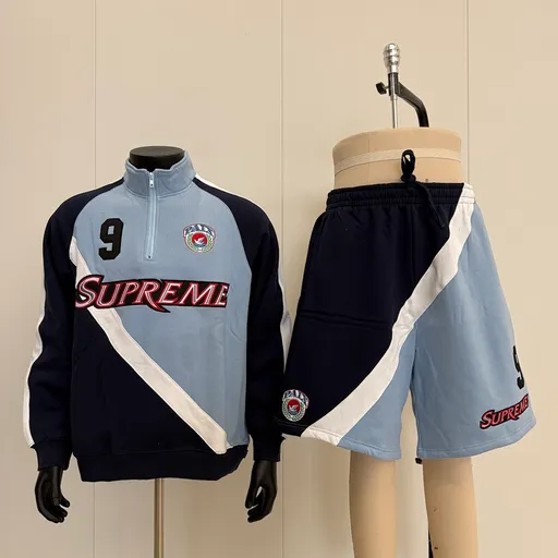 Supreme Équipe Half-Zip Sweatshirt