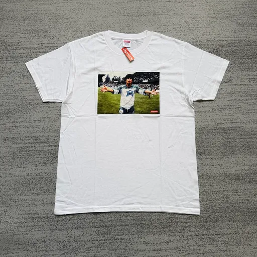 Supreme Tee