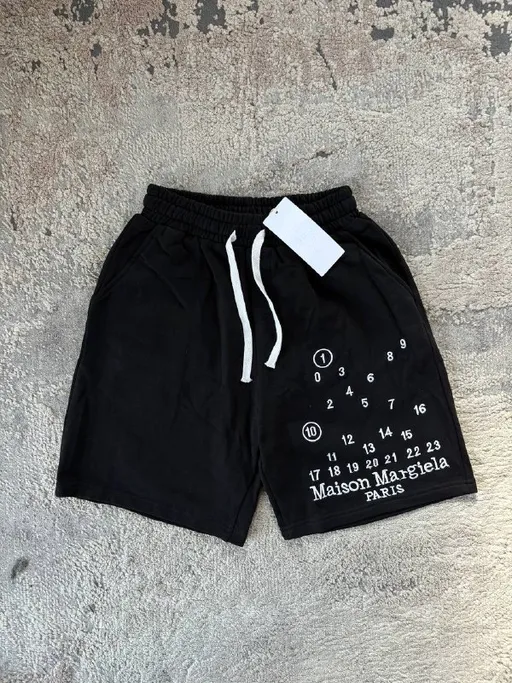 Шорты Maison Margiela — чёрные
