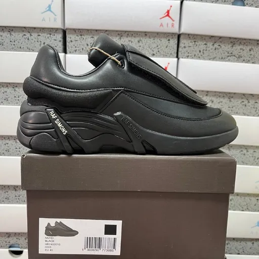 Raf Simons Antei — Black