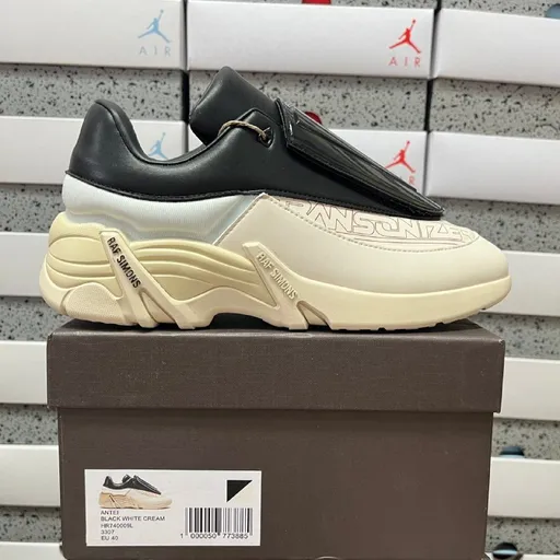 Raf Simons Antei — Black White Cream