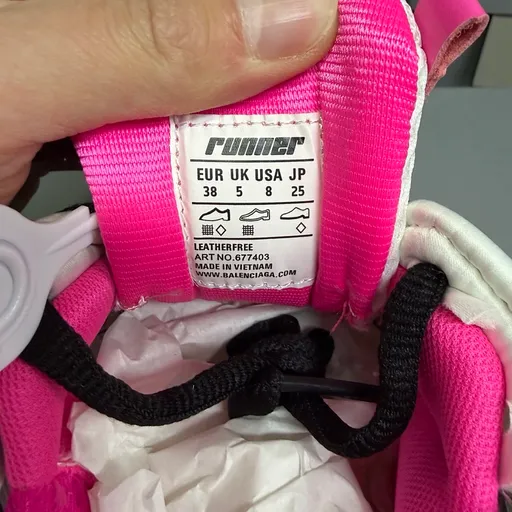 Balenciaga Runner 7.0 Чёрный/Белый/Розовый