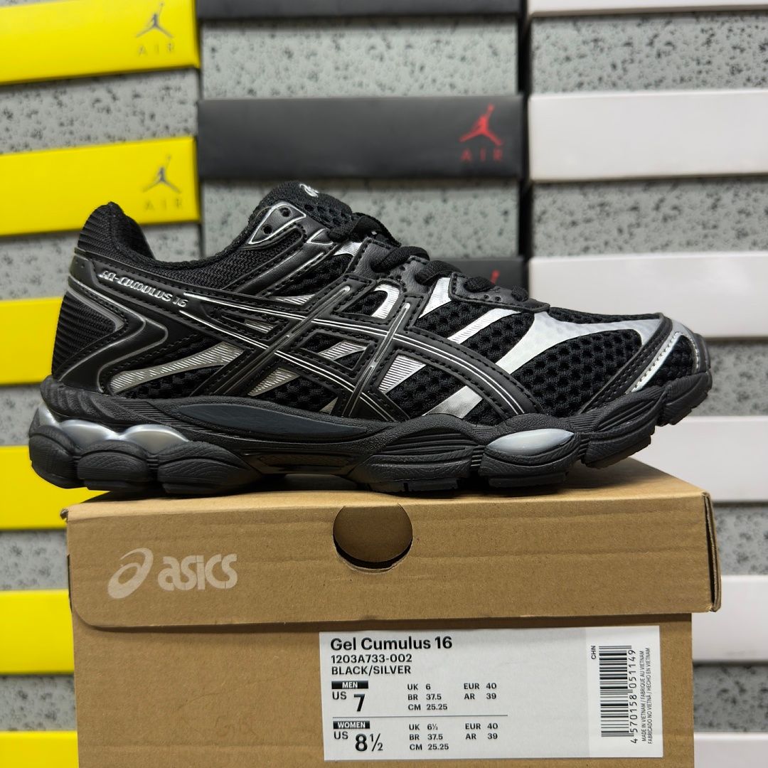 ASICS Gel-Cumulus 16 Black/Silver