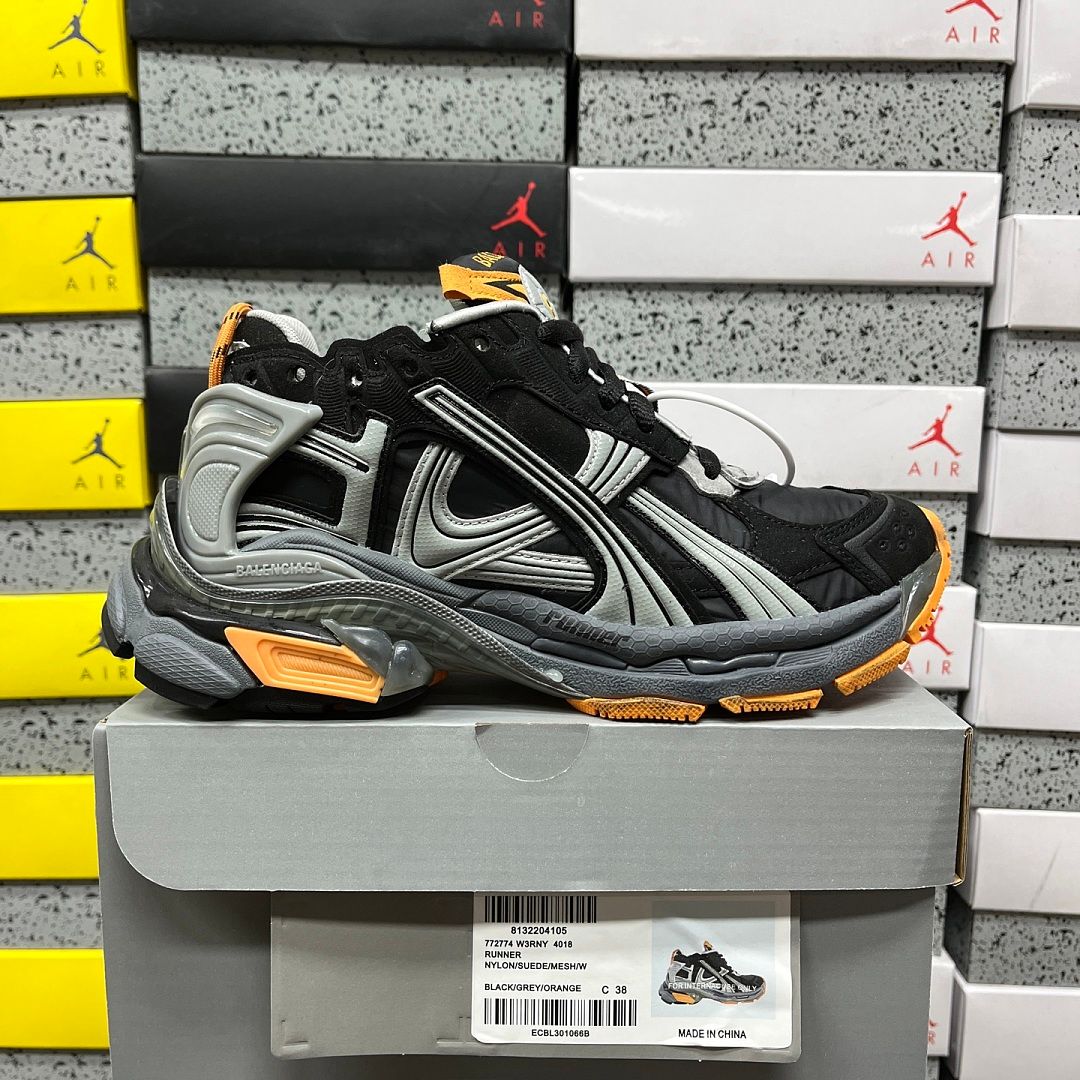 Balenciaga Runner 7.5 Чёрный/Серый