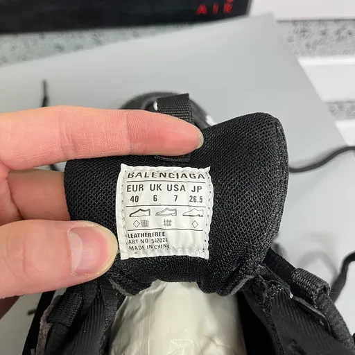 Balenciaga Track 3.0 Чёрный/граффити