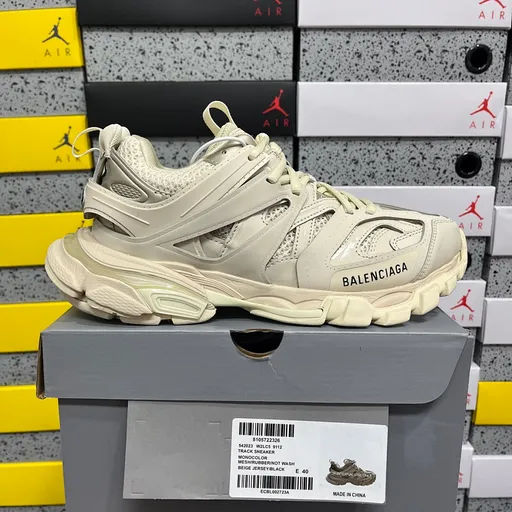 Balenciaga Track 3.0 Кремовый