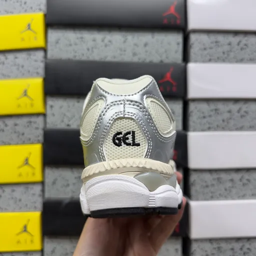 ASICS Gel-NYC Кремовый/Серебристый