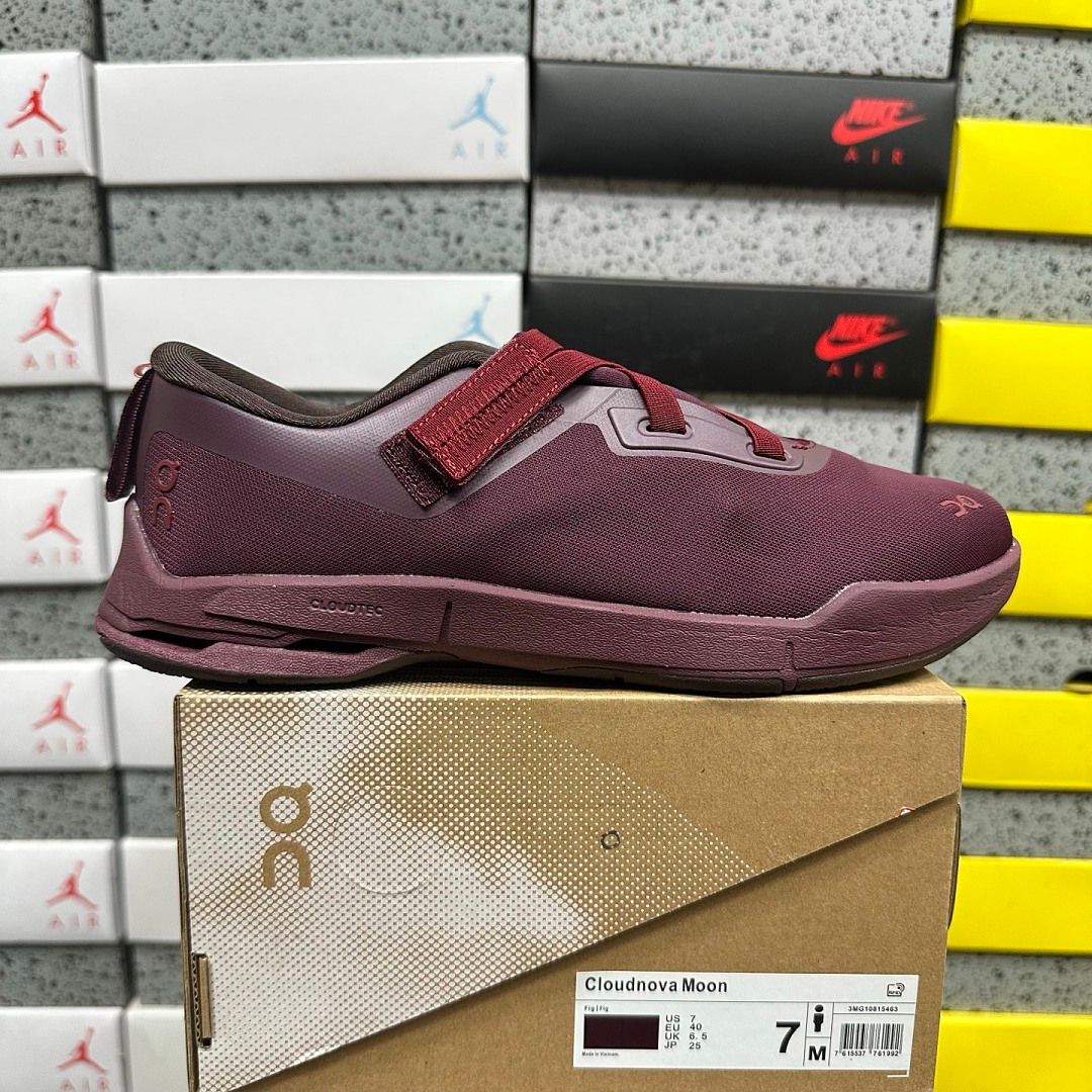 On Cloudnova Moon Maroon
