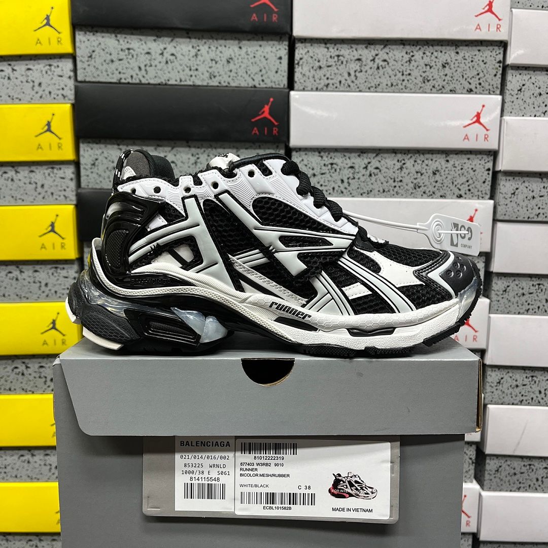 Balenciaga Runner 7.0 LED Чёрный/Белый