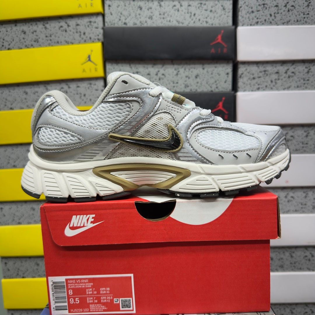 Nike Vomero 5 White/Gold