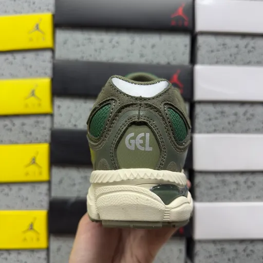 ASICS Gel-NYC Хаки/Кремовый
