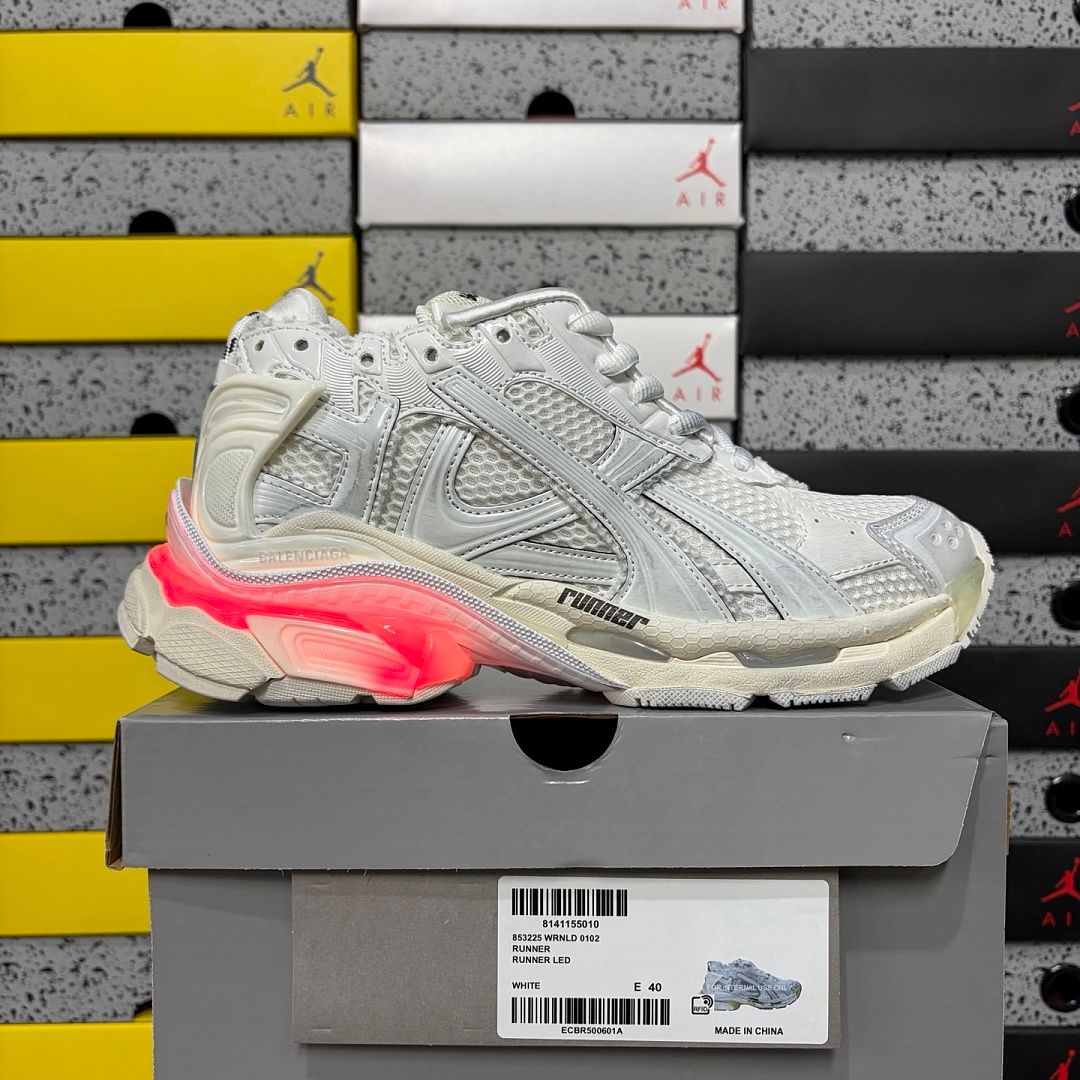 Balenciaga Runner 7.5 LED Белый