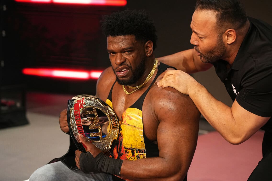 Wrestling Observer Live: Awesome Kevin/Sami segment, Roman needs to transition to creating new stars, AEW house show success