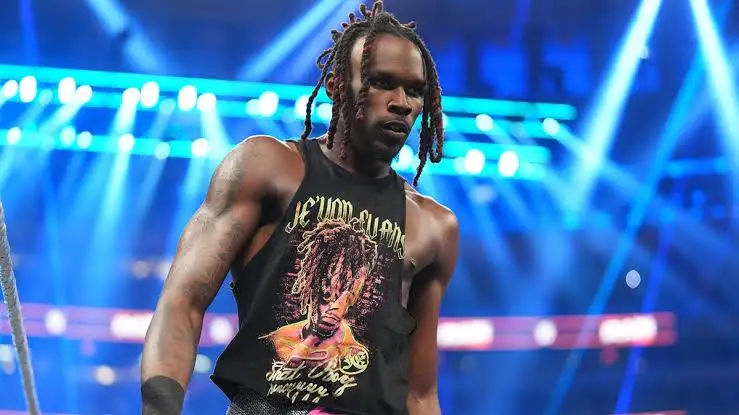 WOL: Reality of WWE Unreal, Je’Von and Bryan head injuries, RAW