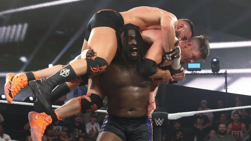 WOR: AEW and NXT, Santo anniversary, New Japan